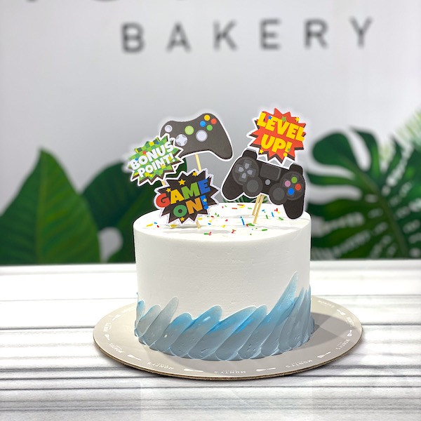 Bakerdays | Personalised Gaming Themed Birthday Cakes | bakerdays