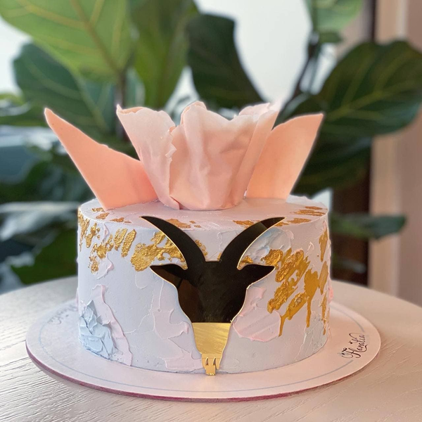 Taurus birthday cake! #taurusbirthdaycake #taurusbirthday #heartshapedcake  #asthetic #pinkcake #customcakes #cakesofinstagram… | Instagram