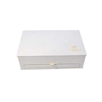 Crème Velvet Box
