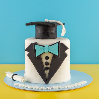 15% OFF - Graduation Cake II