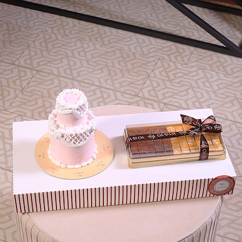 Pink White Victoria Cake