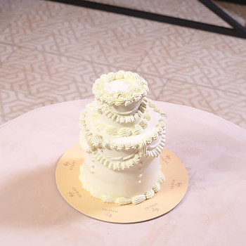 White Elegant Cake