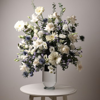 Glamour White Flowers