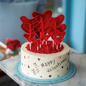 Lollipop Love Cake
